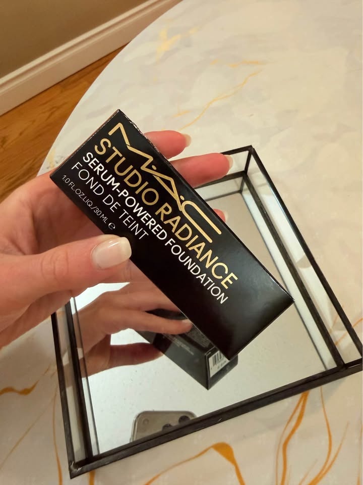 BNIB MAC Studio Radiance Serum Powered Foundation NW47 - photo 2