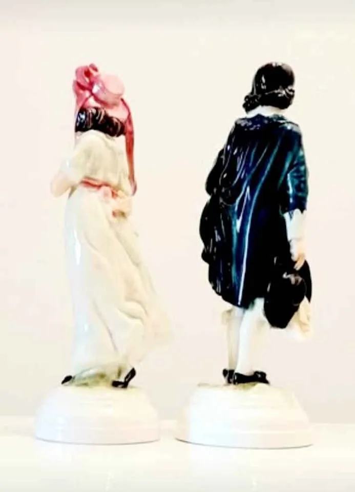 Vtg.W.German Goebel Blueboy & Pinkie Statuettes image indicator(2)