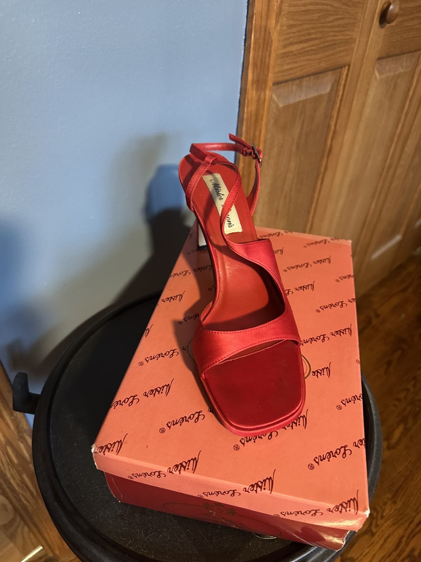 Red Sandals - photo 2