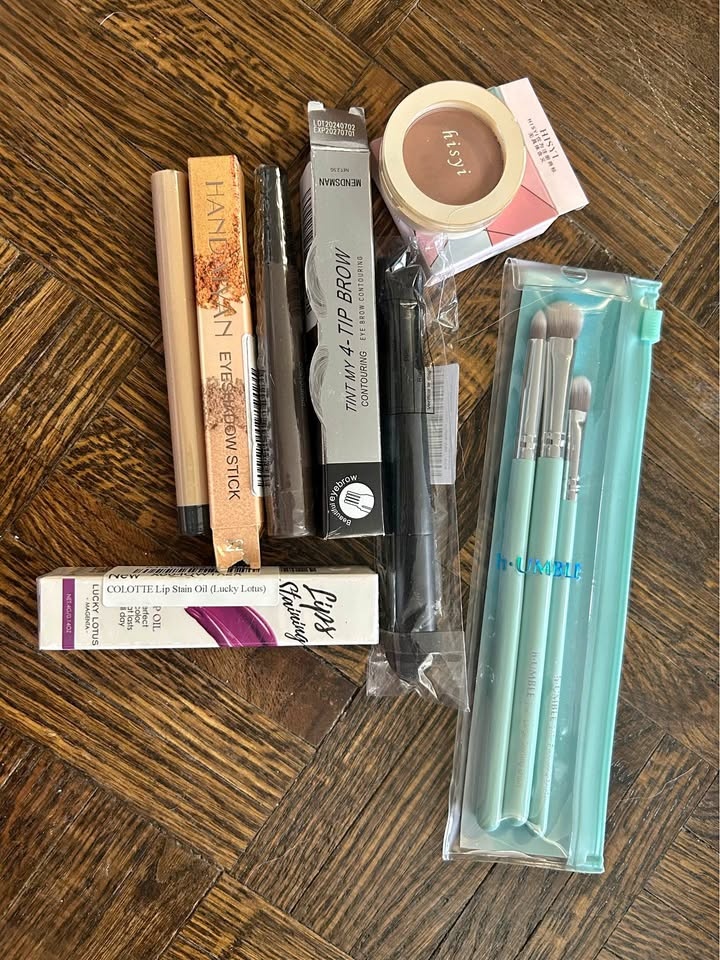 Makeup lot
