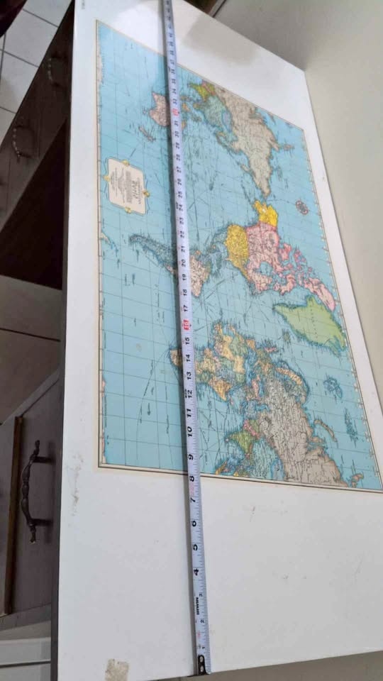World Map Study Desk with 7 Drawers