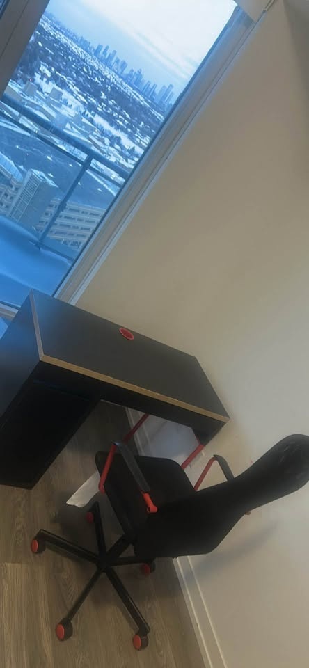 Office Table and Chair - photo 2