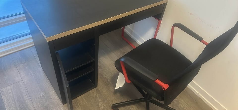 Office Table and Chair - photo 3