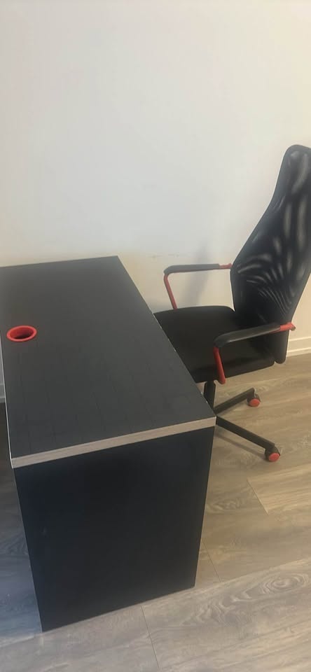 Office Table and Chair - photo 4