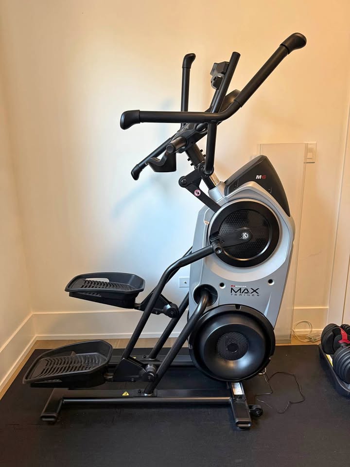 Bowflex Max Trainer M6 Elliptical