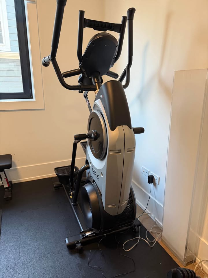 Bowflex Max Trainer M6 Elliptical - photo 2