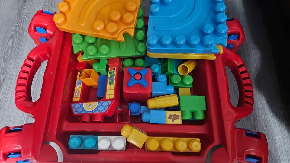 Mega Bloks First Builders Build 'n Learn Table - photo 3
