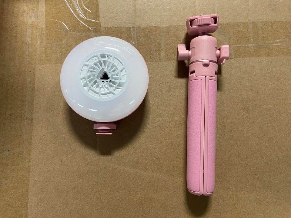 Pink LED Selfie Light - photo 5