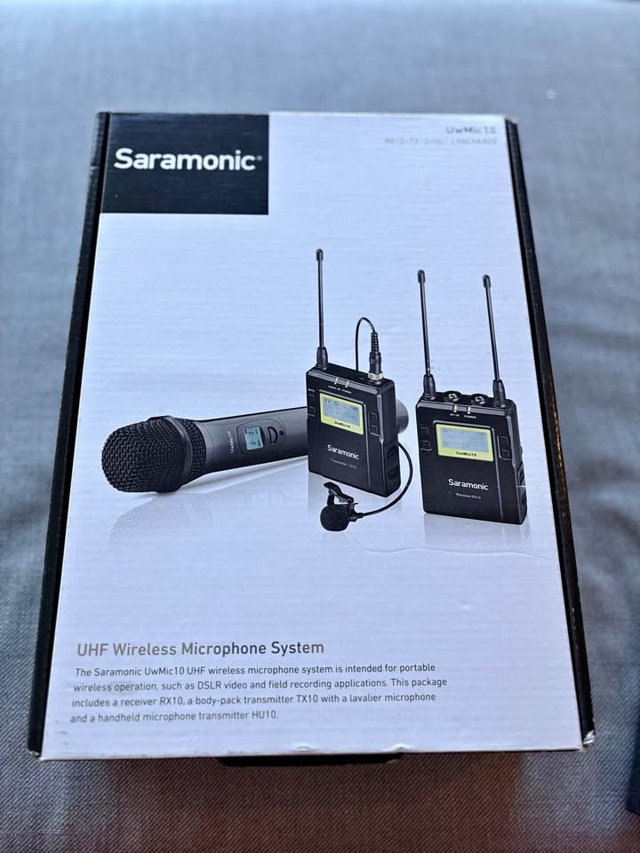 Wireless Handheld Microphone & Lavalier Mic for DSLR Camera