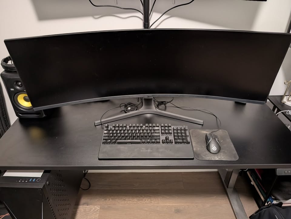 Jarvis Standing Desk by Fully (60" x 27") - photo 2