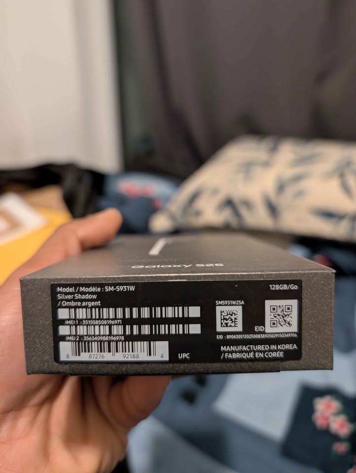 New Samsung Galaxy S25 128GB Silver Shadow - photo 2