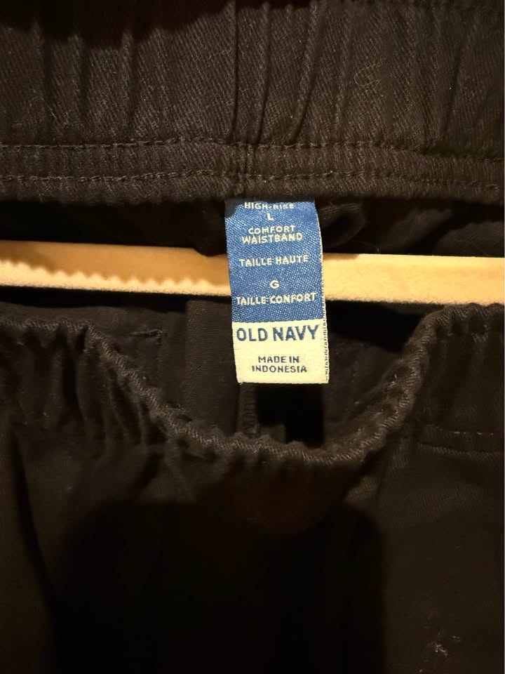 Old Navy Easy Barrel Pants - Size Large - photo 2