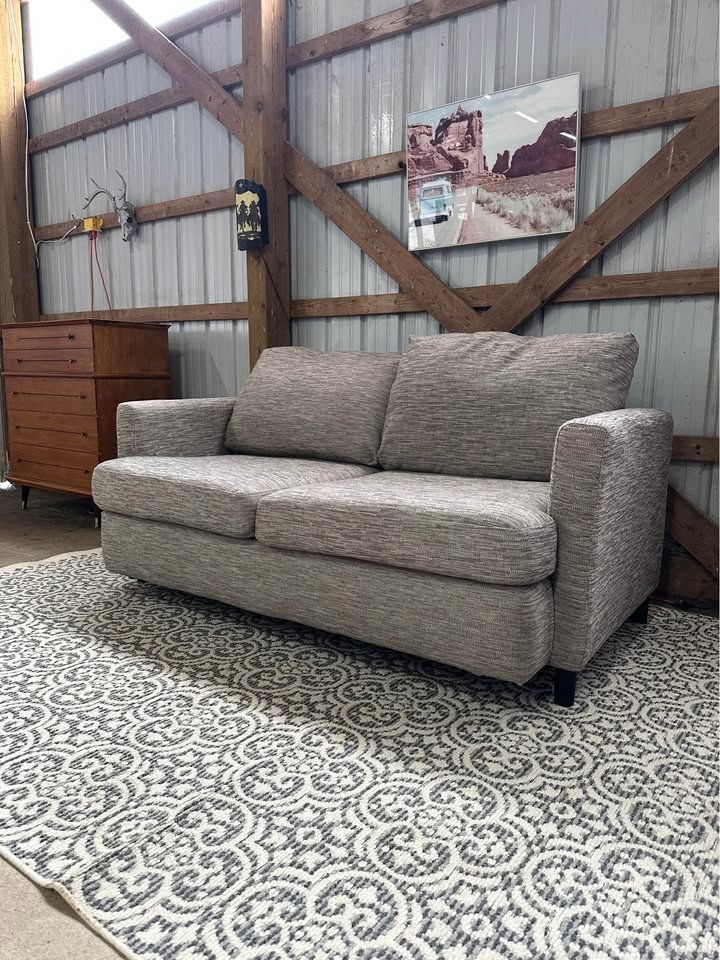 Modern Grey Textured Loveseat - photo 3