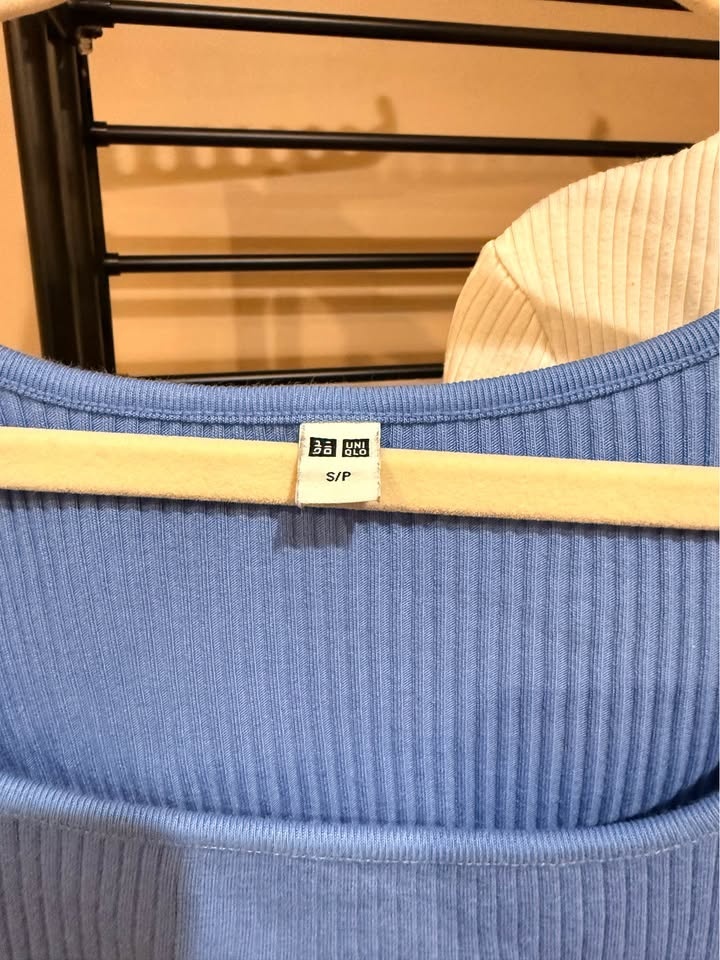Uniqlo Ribbed Long Sleeve Shirts - Size Small (Stretchy) - photo 2