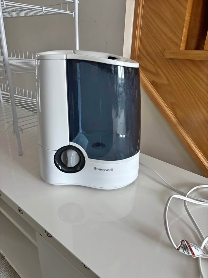 Honeywell Humidifier (Hot)