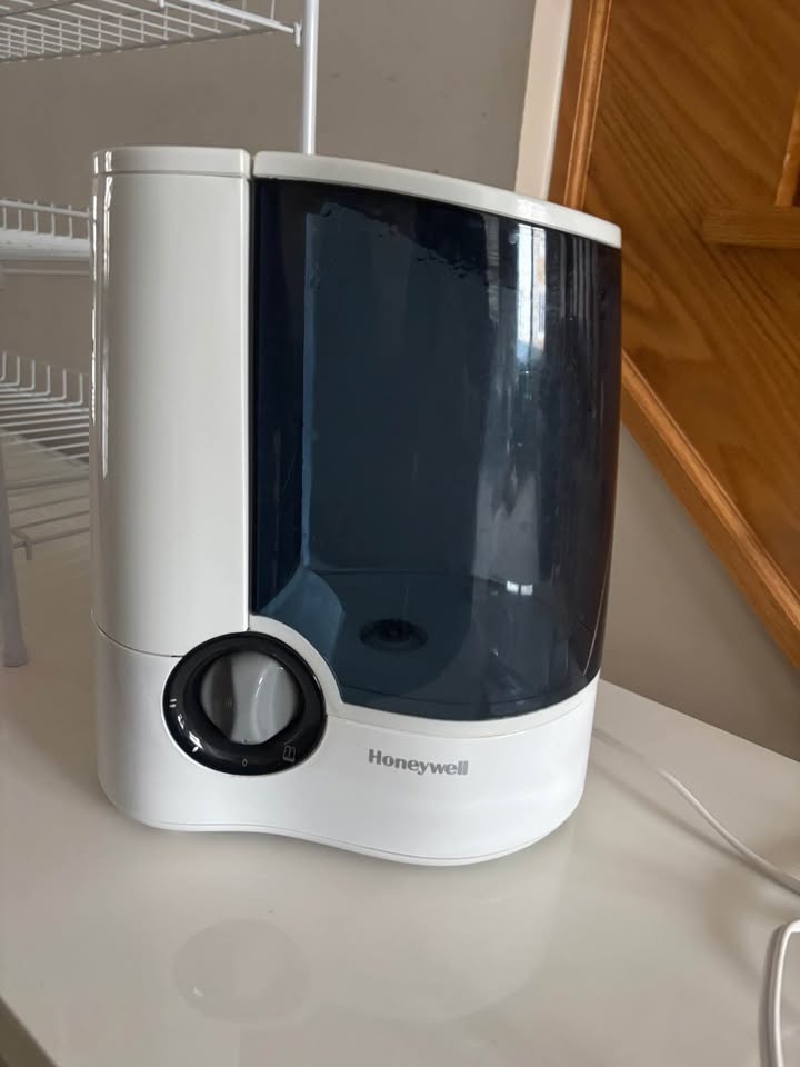 Honeywell Humidifier (Hot) - photo 2