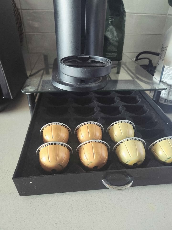 Nespresso Vertuo Next Coffee Machine - photo 3
