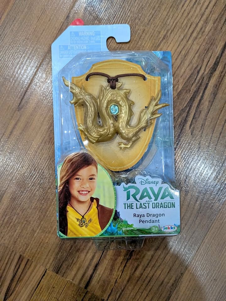 Brand new Raya and the last dragon necklace with pendant