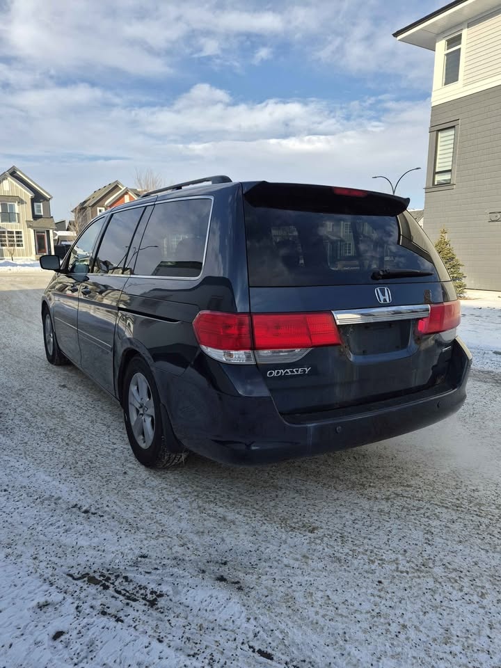 2010 Honda Odyssey - photo 4