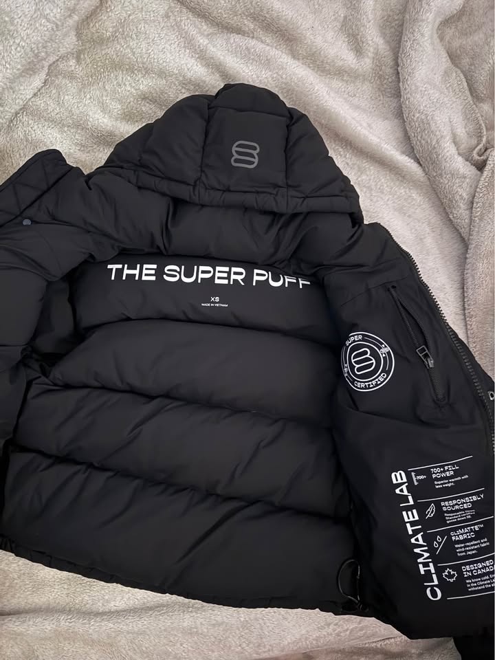 Aritzia Superpuff Shorty Jacket XS - photo 2