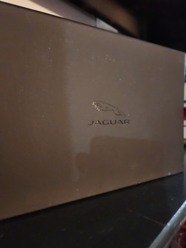 2018 Jaguar E-Pace Sketch Welcome Book Art Of Performance 🏈 - photo 5