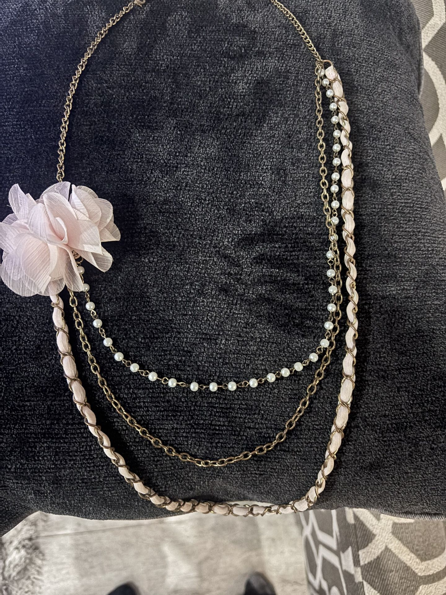 Vintage Blush Floral Chain Necklace Faux Pearls | Romantic State - photo 3