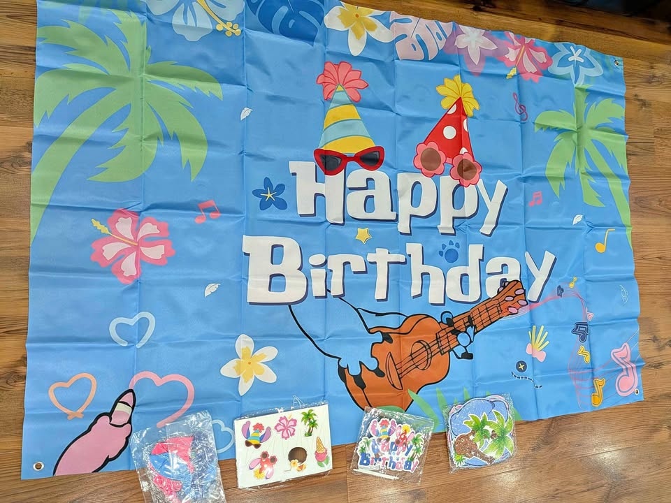 Brand new 42 pcs Stitch and Lilo birthday party decor kit