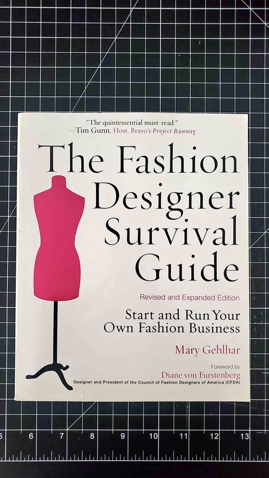The Fashion Designer Survival Guide - Paperback Book