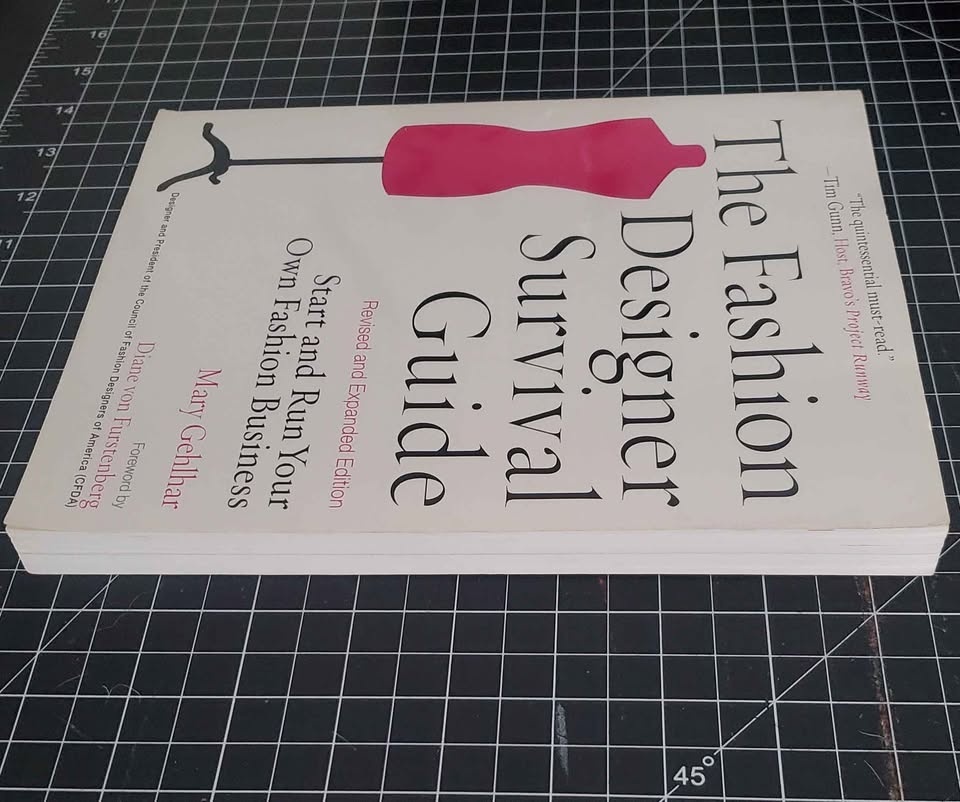 The Fashion Designer Survival Guide - Paperback Book - photo 4