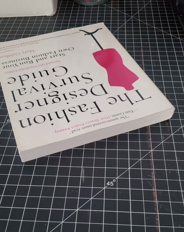 The Fashion Designer Survival Guide - Paperback Book - photo 5