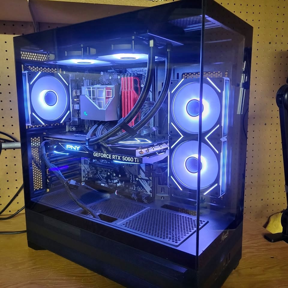 Gaming PC Ryzen 5 + RTX 5060Ti