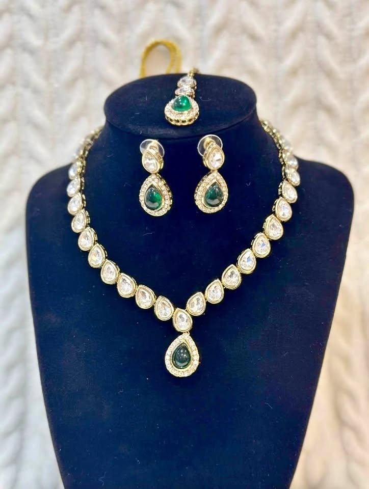 Green Traditional Necklace Set