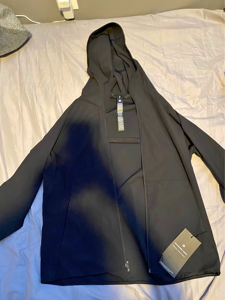 Black Lululemon Men's Pace Breaker Hoodie