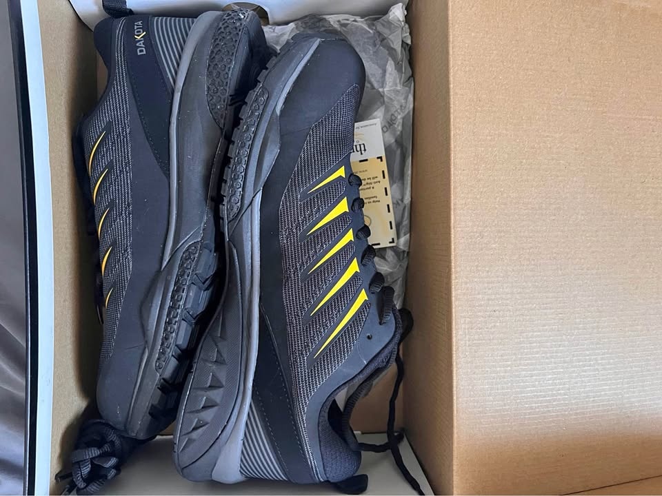 Dakota Safety Shoes BRAND NEW! Price Negotiable!