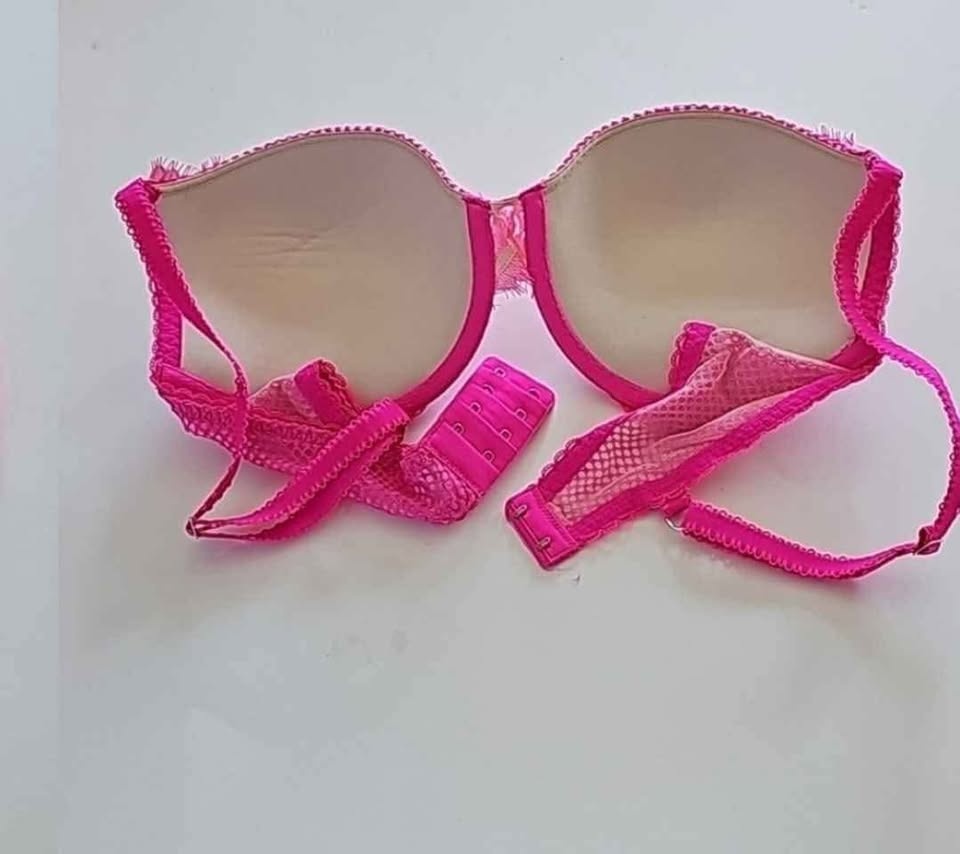 Victoria Secret Push-up Bra 34D - photo 2