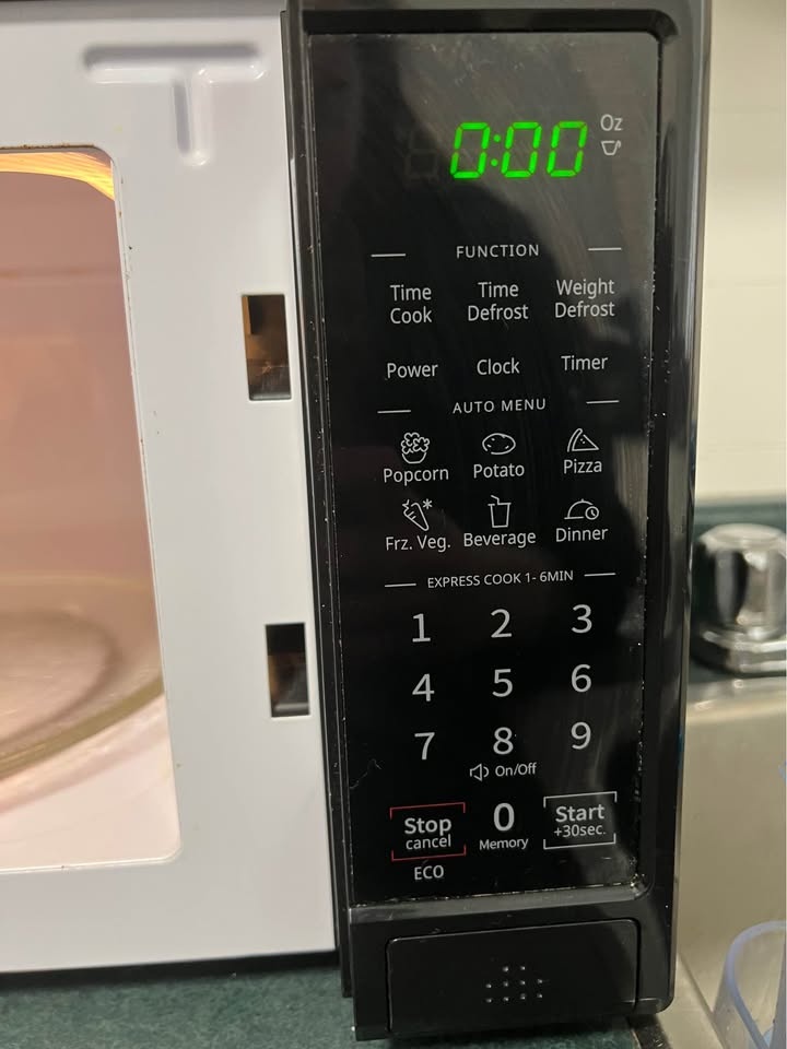 Microwave - read description - photo 4