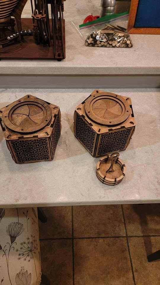 Laser Cut/Engraved Iris Box - photo 3