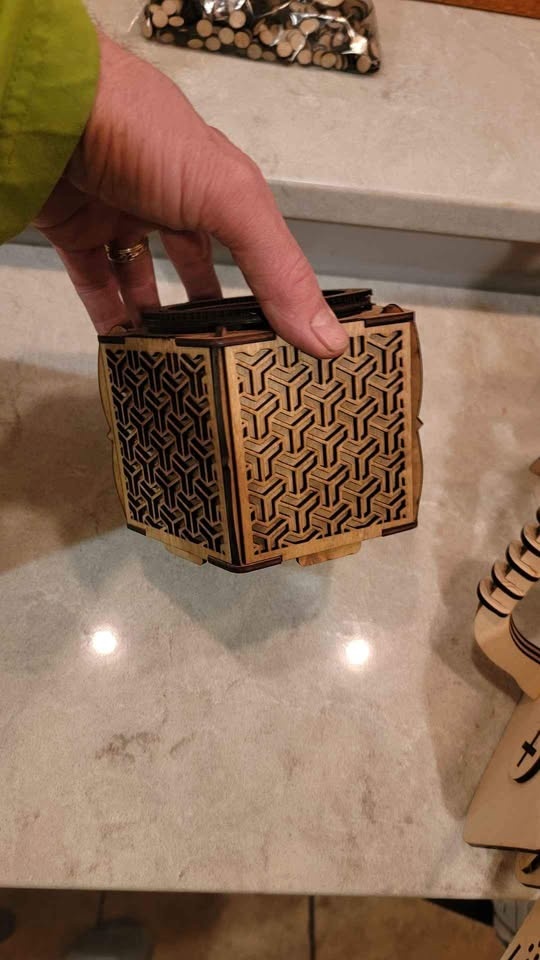 Laser Cut/Engraved Iris Box - photo 5