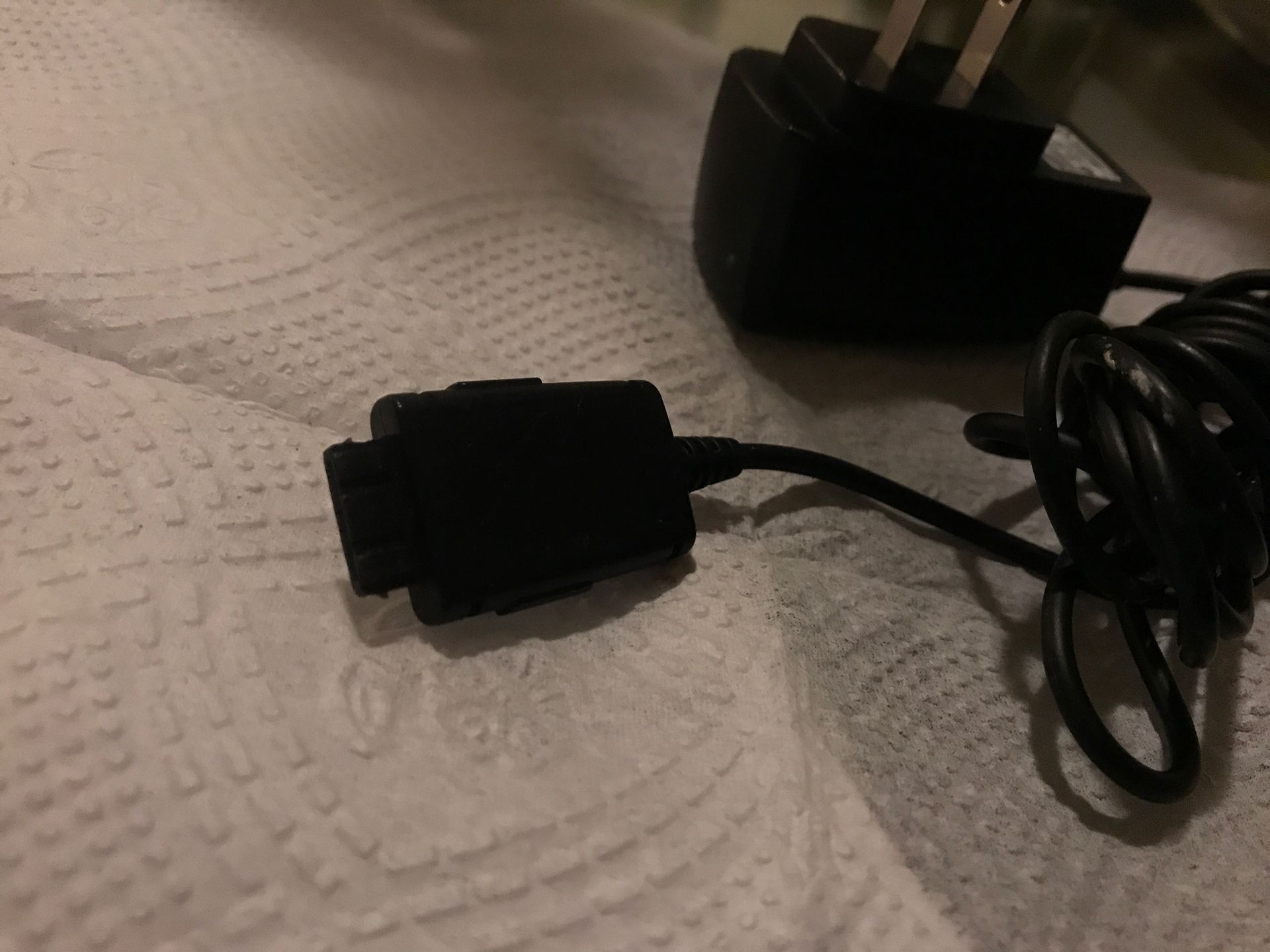 Samsung Charger - photo 2
