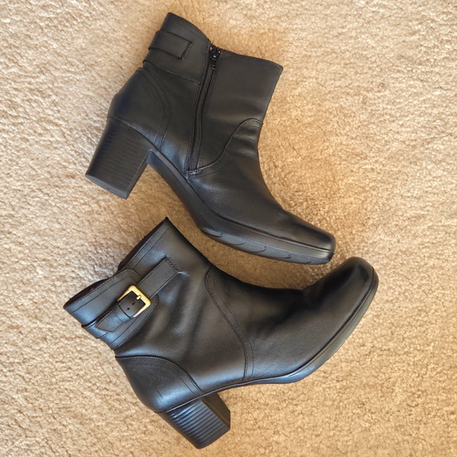 Clarks Ankle Boots 64896 Women's Black Leather Size 11M (US)
