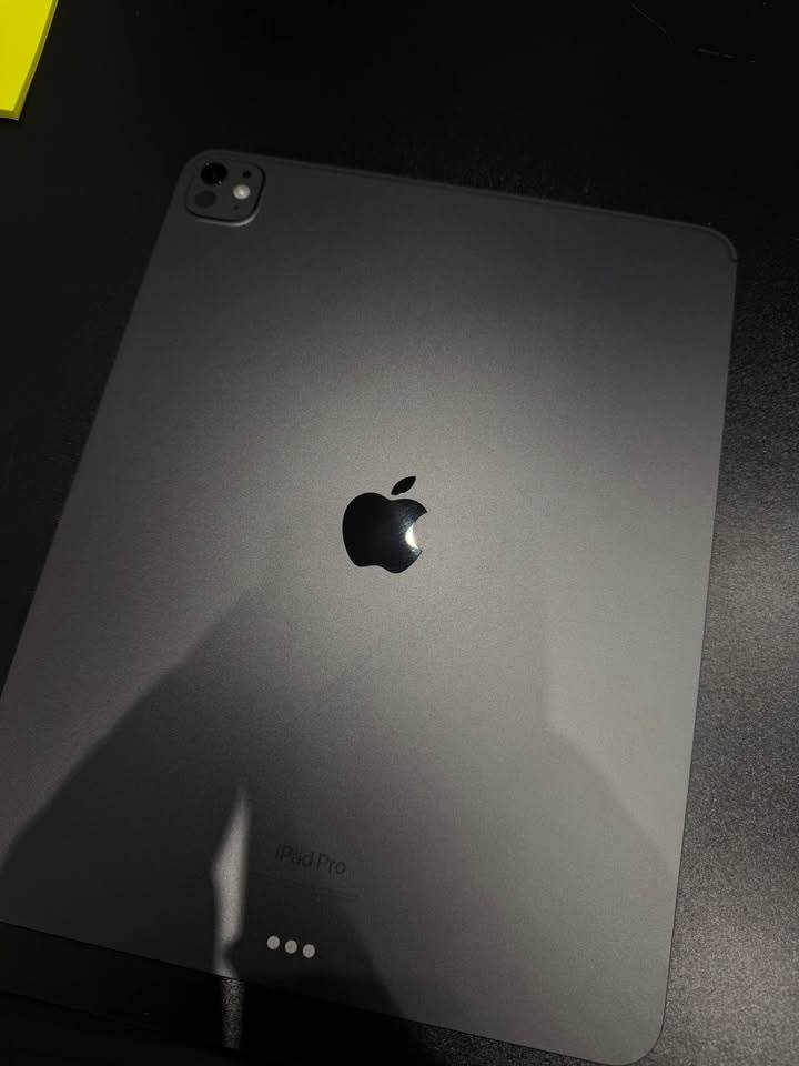 13-inch iPad Pro M4 (2024) w/ Magic Keyboard & Pencil - photo 3