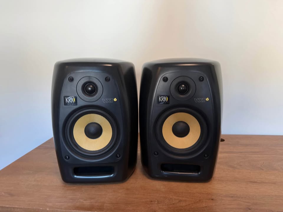 KRK VXT 6 Studio Monitors (BROKEN) - photo 2