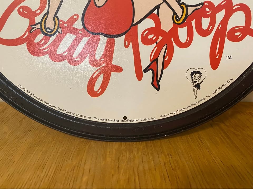 Vtg Betty Boop Round Metal Sign - photo 2