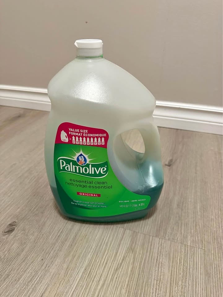 Palmolive dishwashing liquid