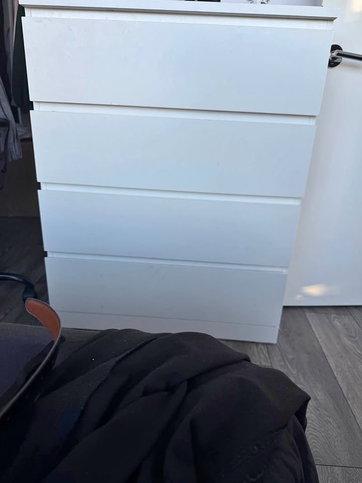IKEA MALM 4-drawer dresser