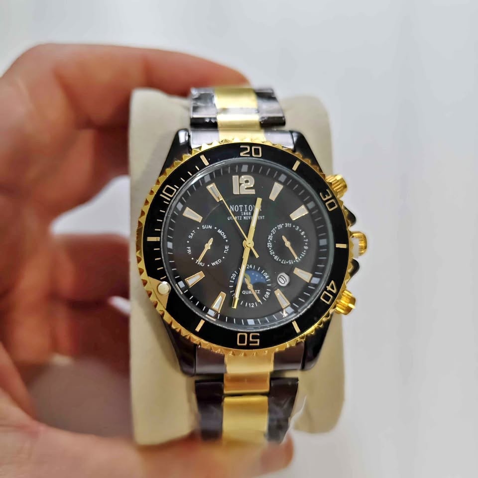 Nice Black and Gold Full Metal Watch ⌚