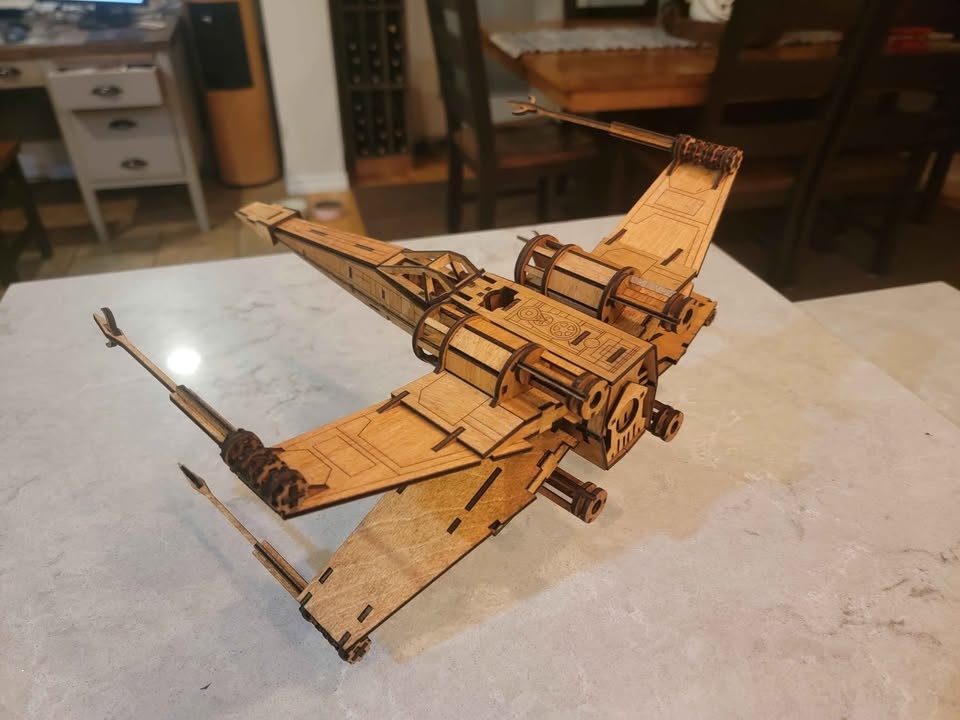 Star Wars Laser Cut X-Wing Fighter Model - photo 3