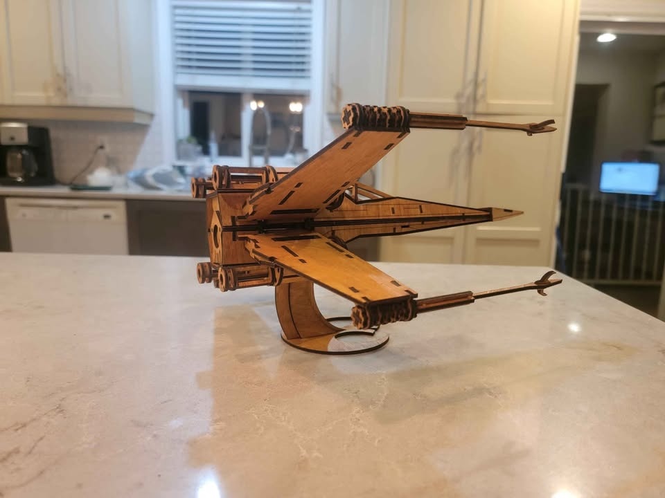 Star Wars Laser Cut X-Wing Fighter Model - photo 5