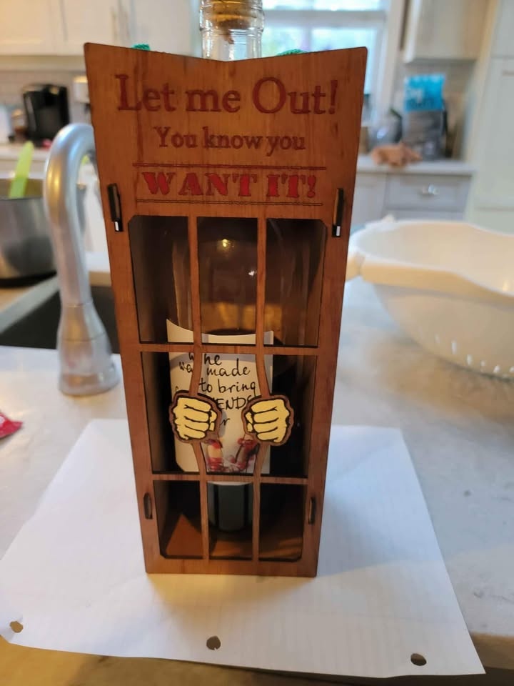Laser Cut/Engraved Custom Wine Gift Box - photo 3