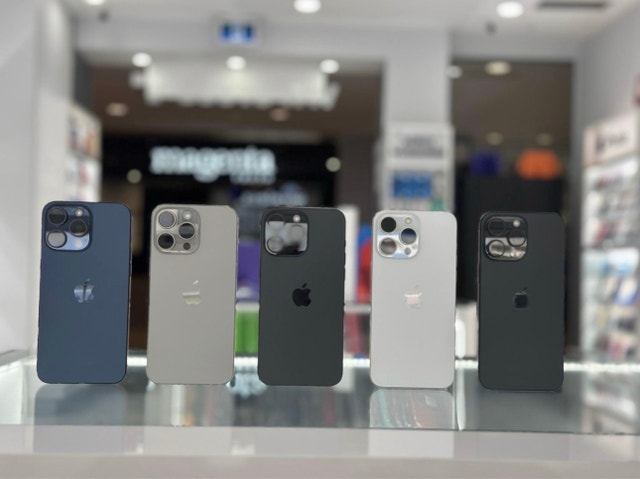 iPhone 15 Pro & 15 Pro Max - Mint Condition